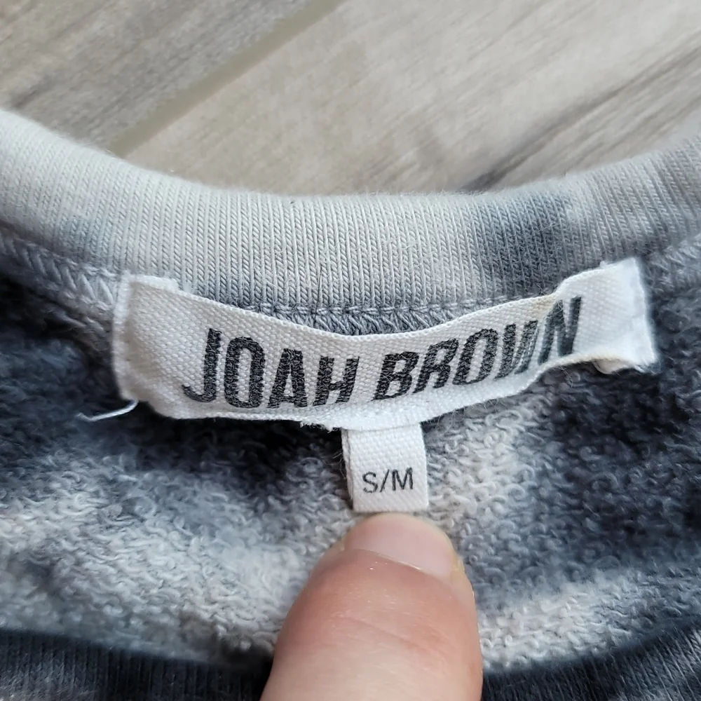JOAH BROWN COOKIES AND CREAM SWEATSHIRT SIZE SMALL/MEDIUM - Picture 4 of 5